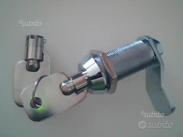 Serratura a camme cilindrica