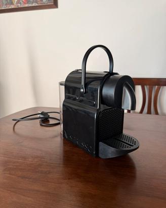 Macchina Nespresso Inissia (PREZZO TRATTABILE)