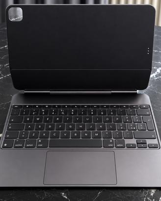 Apple Magic Keyboard Ipad Pro 13” Nera - as new