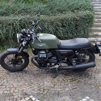 Moto Guzzi V7 III stone 2019