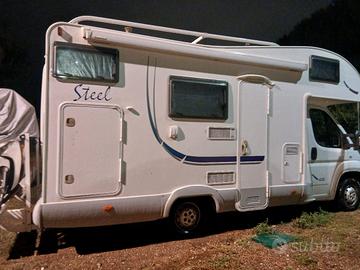 camper mansardato MC Louis