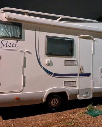 camper mansardato MC Louis