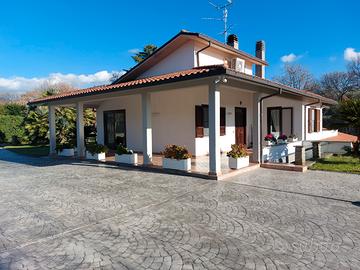 Le Farine con ampio parco