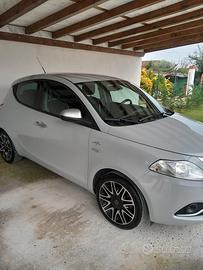 lancia ypsilon mod mya