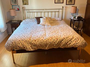 Letto matrimoniale in ottone