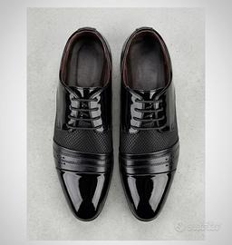 Scarpe Derby Nere Cap Toe Vernice e Rombi