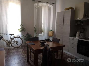 Bilocale arredato pressi Via Roma
