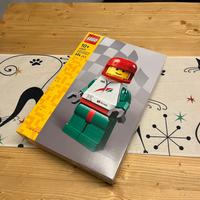 LEGO - Grande minifigure di pilota da corsa