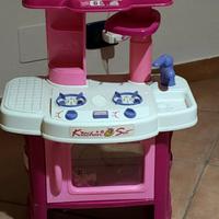 Cucina giocattolo