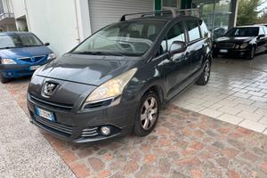 Peugeot 5008 1.6 HDi 110CV (12 RATE)