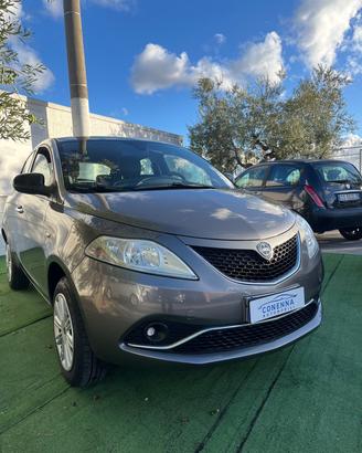 Lancia Ypsilon 0.9 TwinAir Metano Ecochic Silver