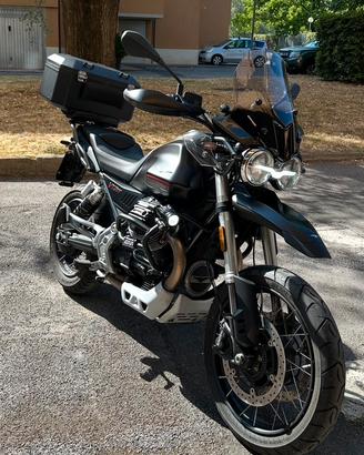 Moto guzzi V85tt 2023