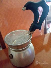 Caffettiera funzionant, un sola tazza