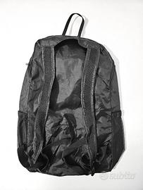 Zainetto leggero nero pieghevole con custodia