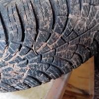 Gomme da neve 185/55-15 goodyear  ultragrip