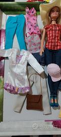 abiti  per bambole tipo Barbie