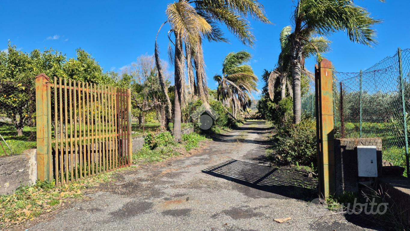 TER. AGRICOLO A PIEDIMONTE ETNEO - Vista 2