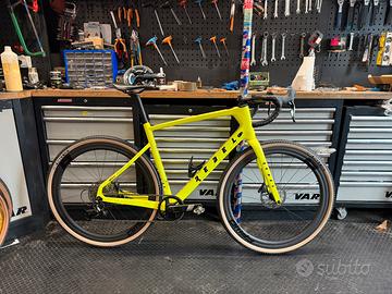 Bici gravel in carbonio rebel sram apex 12 tg L