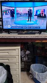 Smart TV 24"