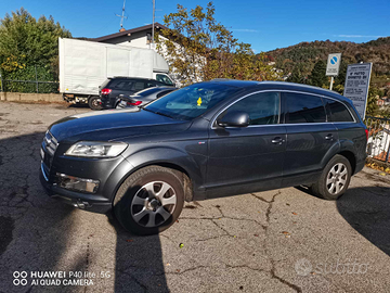 Audi q7 7 posti