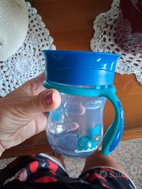 bicchiere con inserto cannuccia bimbo