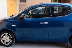 Lancia Ypsilon Blu 