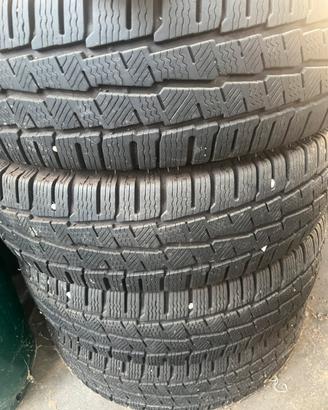 Gomme rinforzate Michelin 225/75 r16