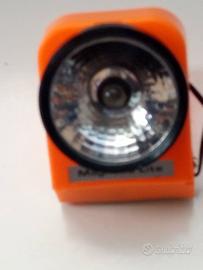 Lampada Emergenza Auto a Calamita + Presa 12 volts