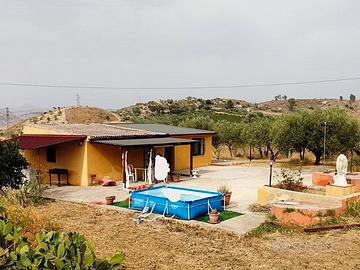 Casa di campagna zona chiesa Santo Spirito