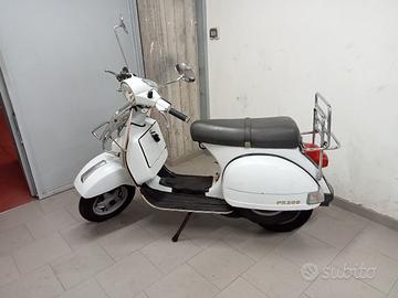 Fiat 500 F Lancia Fulvia  coupé Vespa Px 200