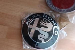Stemmi Alfa Romeo non originali 