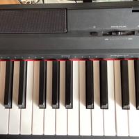 Piano P115 B Yamaha Usato