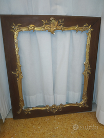 Grande cornice antica noce stucchi dorati rara
