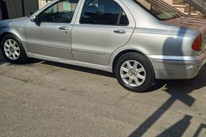 Lancia Lybra 