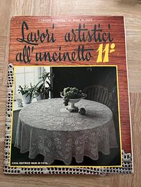 "Lavori Artistici all'Uncinetto" N.11 Mani di Fata