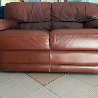 Divano in pelle arrigianale