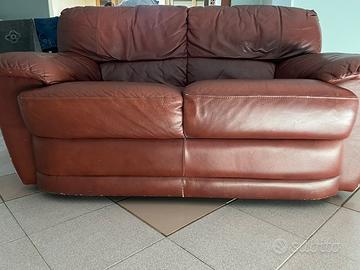 Divano in pelle arrigianale