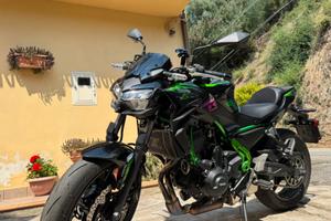 Kawasaki Z650 (MY 2025)- come nuova, solo 1500 km