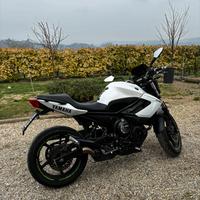 YAMAHA XJ6 naked 600cc 2013