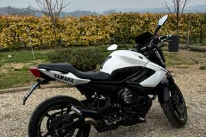 YAMAHA XJ6 naked 600cc 2013