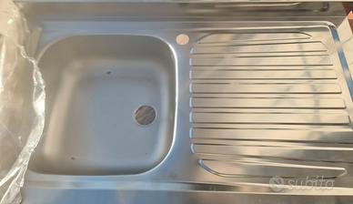 Lavandino acciaio