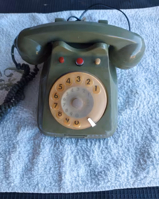 Telefoni