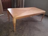Tavolo in legno di acero