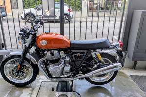 Royal endfield interceptor 650 perfetta