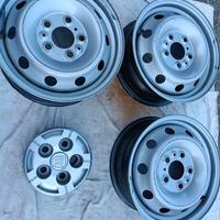 CERCHI IN FERRO CON BORCHIE PER FIAT DUCATO