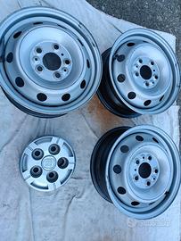 CERCHI IN FERRO CON BORCHIE PER FIAT DUCATO