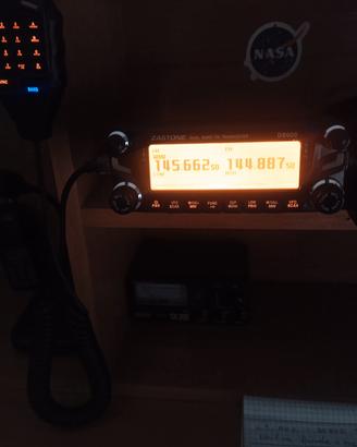radio VHF UHF zastone d 9000 come nuova ancora pel