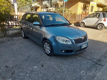 skoda Fabia gpl di fabbrica neopatentati 63kw