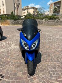 Yamaha tmax