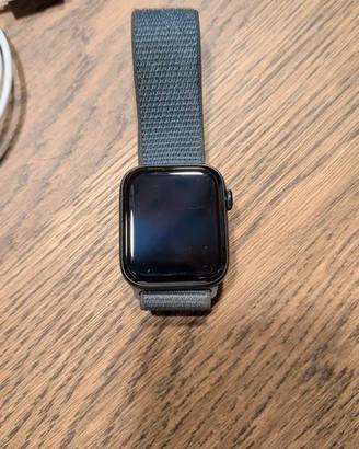 Apple Watch SE 2° gen. Cassa 45 mm
